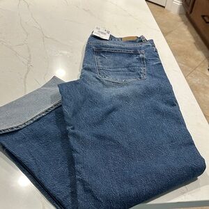 NWT American Eagle Outfitters Women's Denim Stovepipe Jeans
12